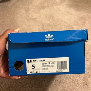 Adidas swift run sneakers